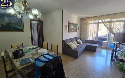 Living room of Flat for sale in Castellar del Vallès  with Heating and Balcony