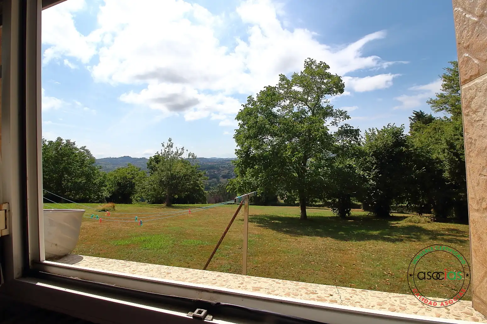 Jardí de Casa o xalet en venda en Gijón  amb Calefacció, Parquet i Moblat