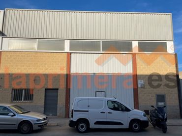 Industrial building to rent in Catarroja