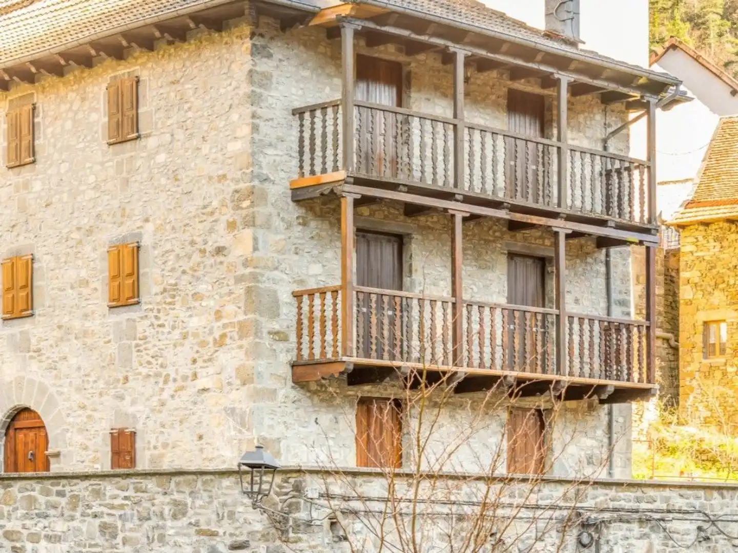 Exterior view of Country homes for sale in Uztárroz / Uztarroze
