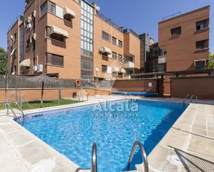 Swimming pool of Attic for sale in Alcalá de Henares  with Air Conditioner, Terrace and Swimming Pool