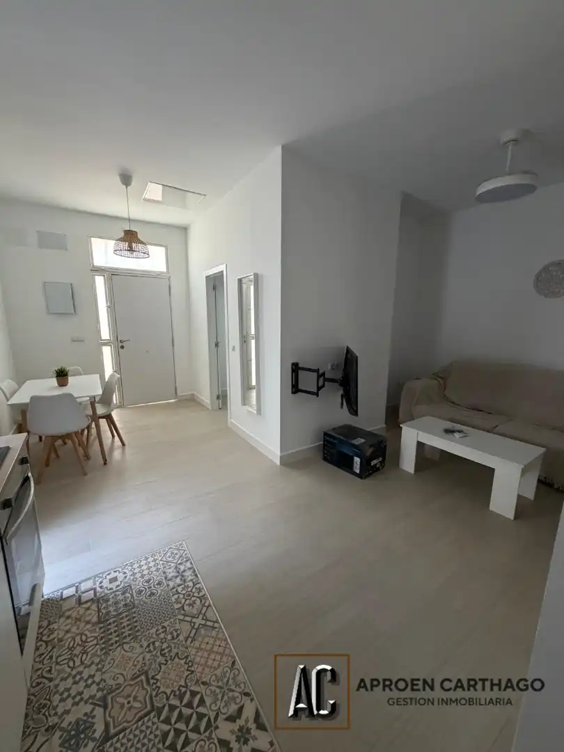 Casa aparellada de lloguer a Cartagena ciudad