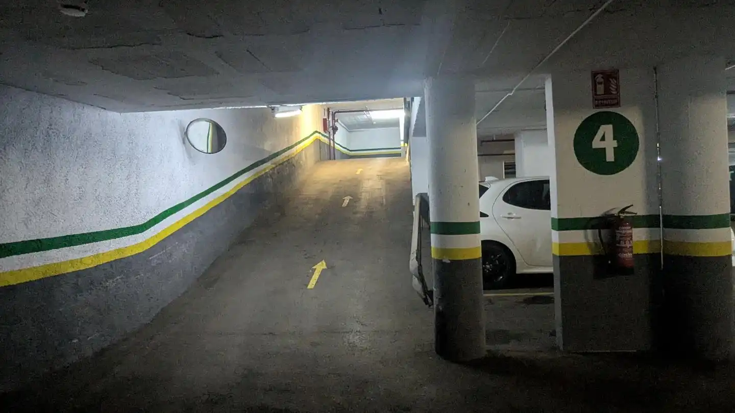 Aparcamiento en venta en calle de Santaló, imagen 4