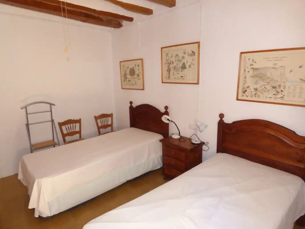 Schlafzimmer von Country house zum Verkauf in Sella mit Privatgarten, Terrasse und Abstellraum