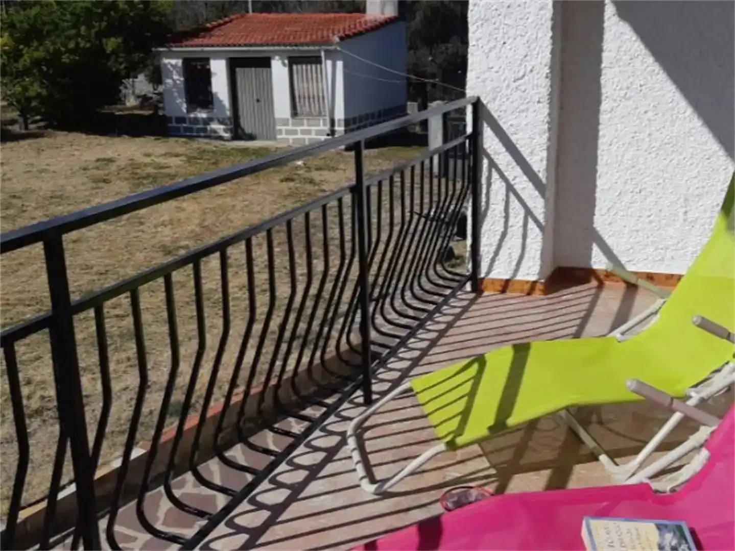 Terraza de Casa o chalet de alquiler en Navaluenga con Jardín privado, Amueblado y Balcón