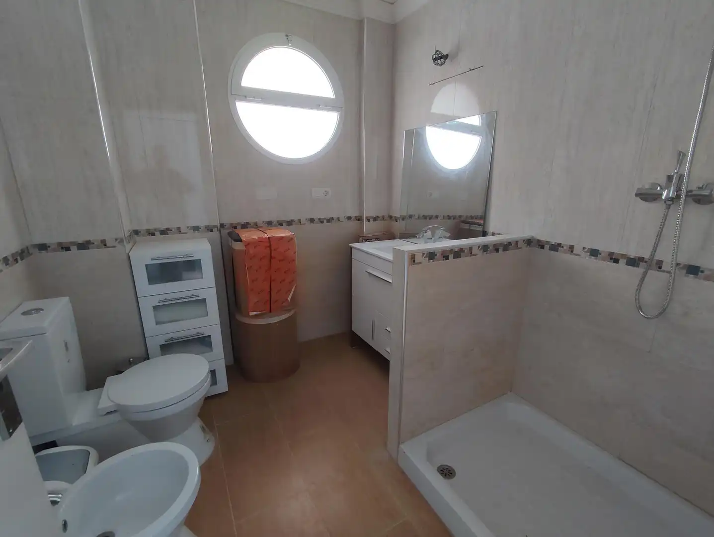 Bany de Casa o xalet en venda en Elche / Elx amb Jardí privat, Terrassa i Traster