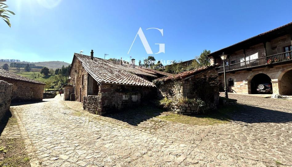 Photo 1 of Single-family semi-detached for sale in Cabuérniga, Cantabria