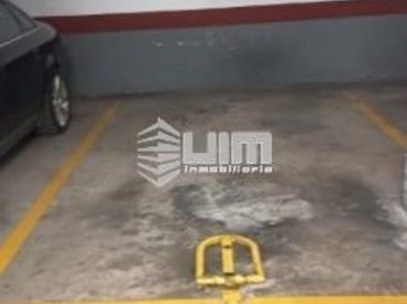 Aparcament en venda a CARRER POETA LLOMBART
