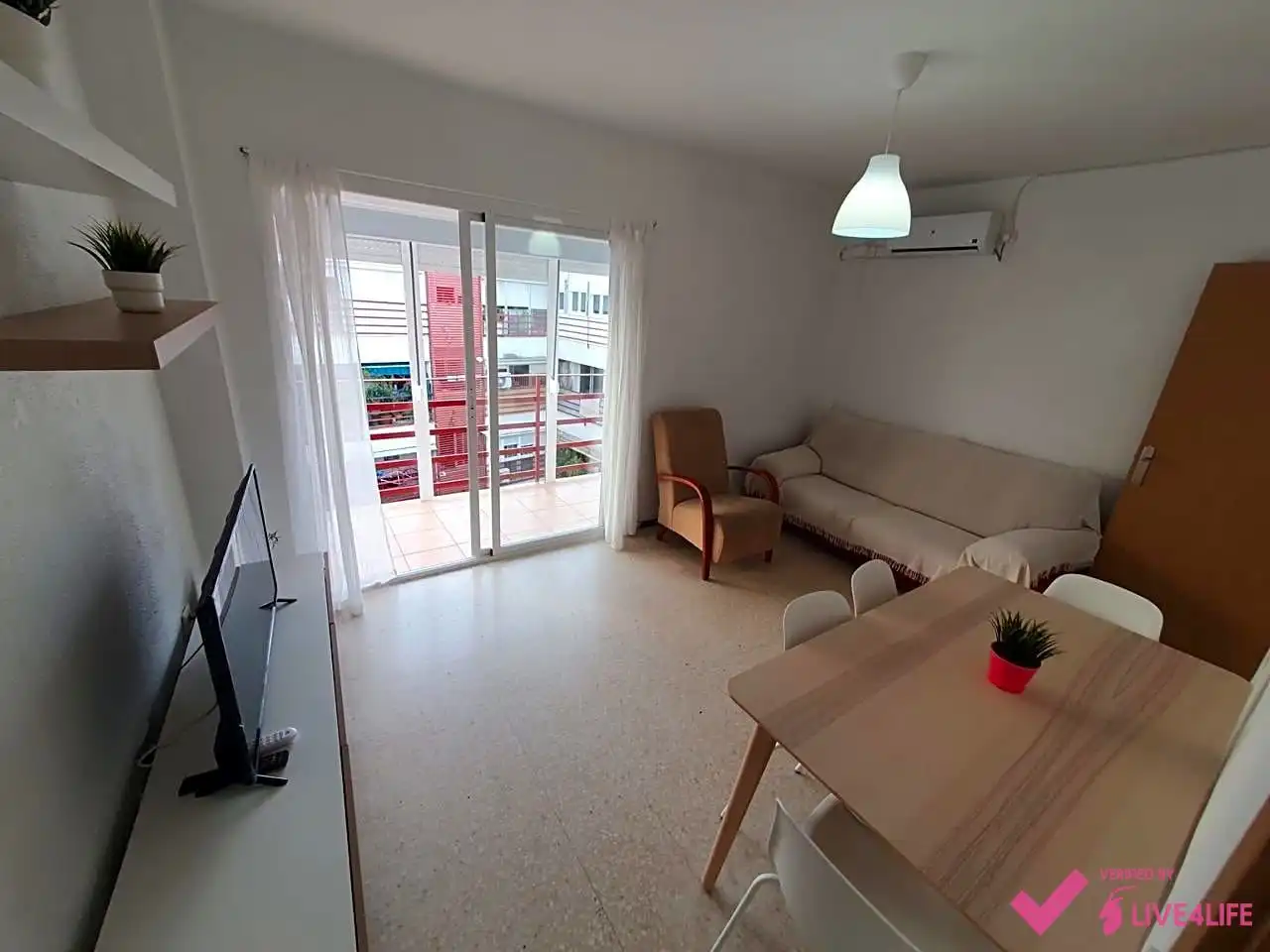 Flat for rent in Manuel Arellano, Triana Oeste
