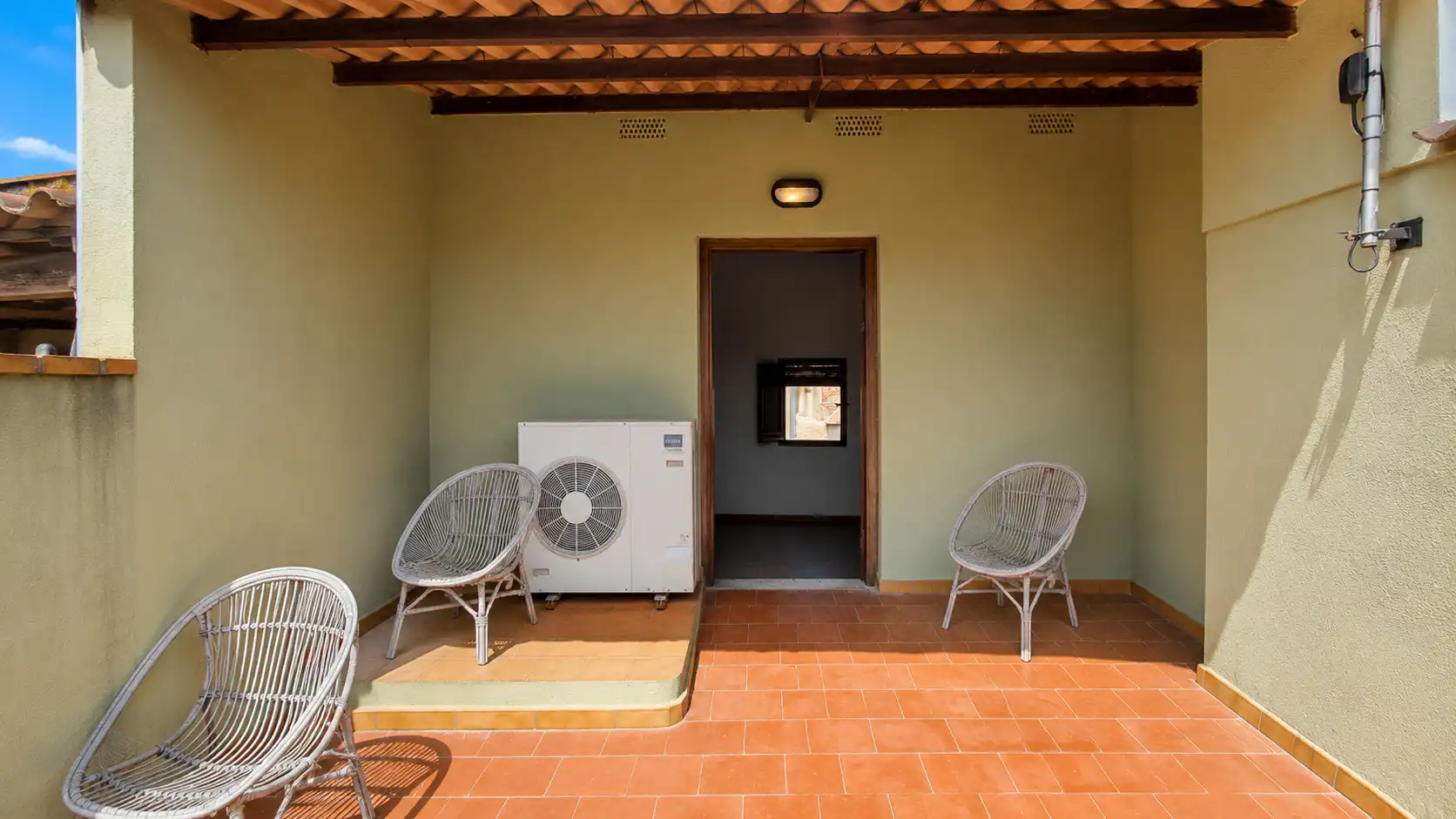 Terraza de Dúplex en venta en La Bisbal d'Empordà con Terraza, Balcón y Internet