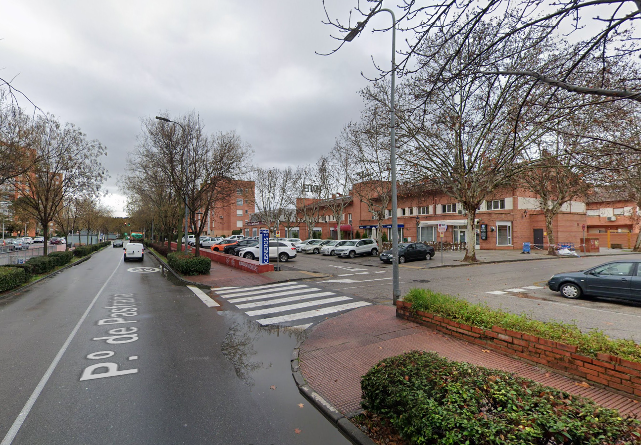Exterior view of Garage for sale in Alcalá de Henares