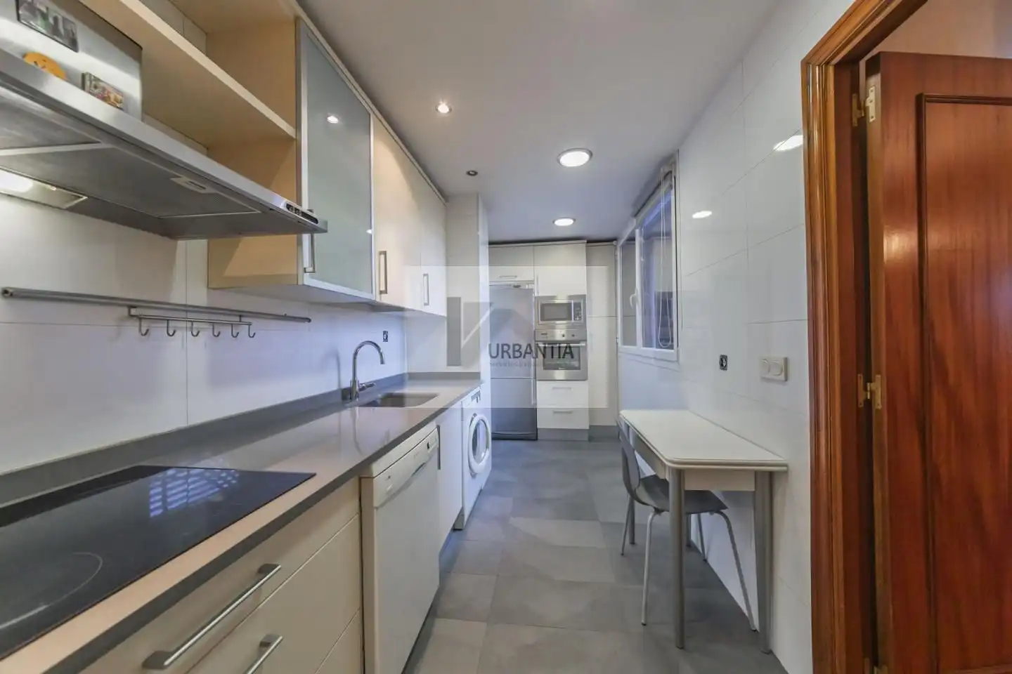 Cocina de Piso en venta en  Pamplona / Iruña con Calefacción, Parquet y Terraza