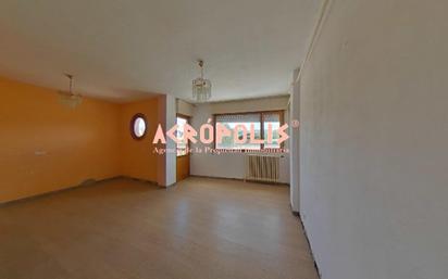 Living room of Flat for sale in Bembibre  with Heating, Parquet flooring and Terrace