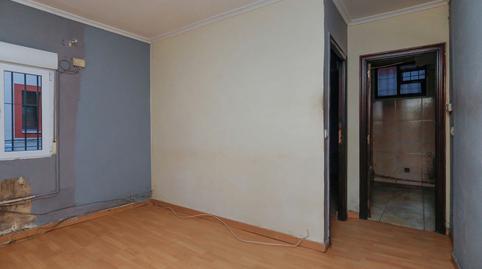 Foto 2 de Piso en venta en C/ Zurbarán, Cruces, Barakaldo