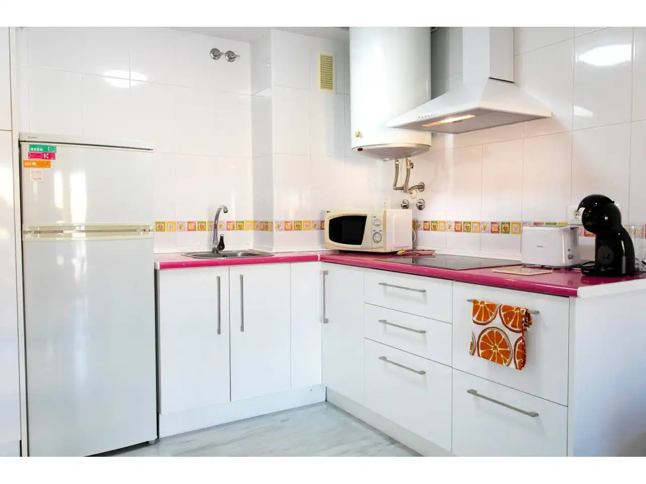 Kitchen of Flat for rent in Rincón de la Victoria  with Air Conditioner, Terrace and Furnished