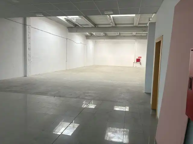 Fabrikhallen zur Miete in Sant Adrià de Besòs, Barcelona