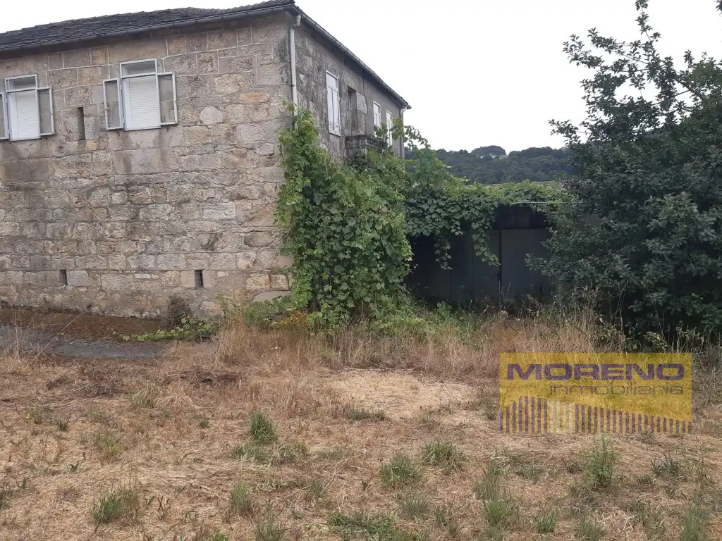 Country homes for sale in Paradela