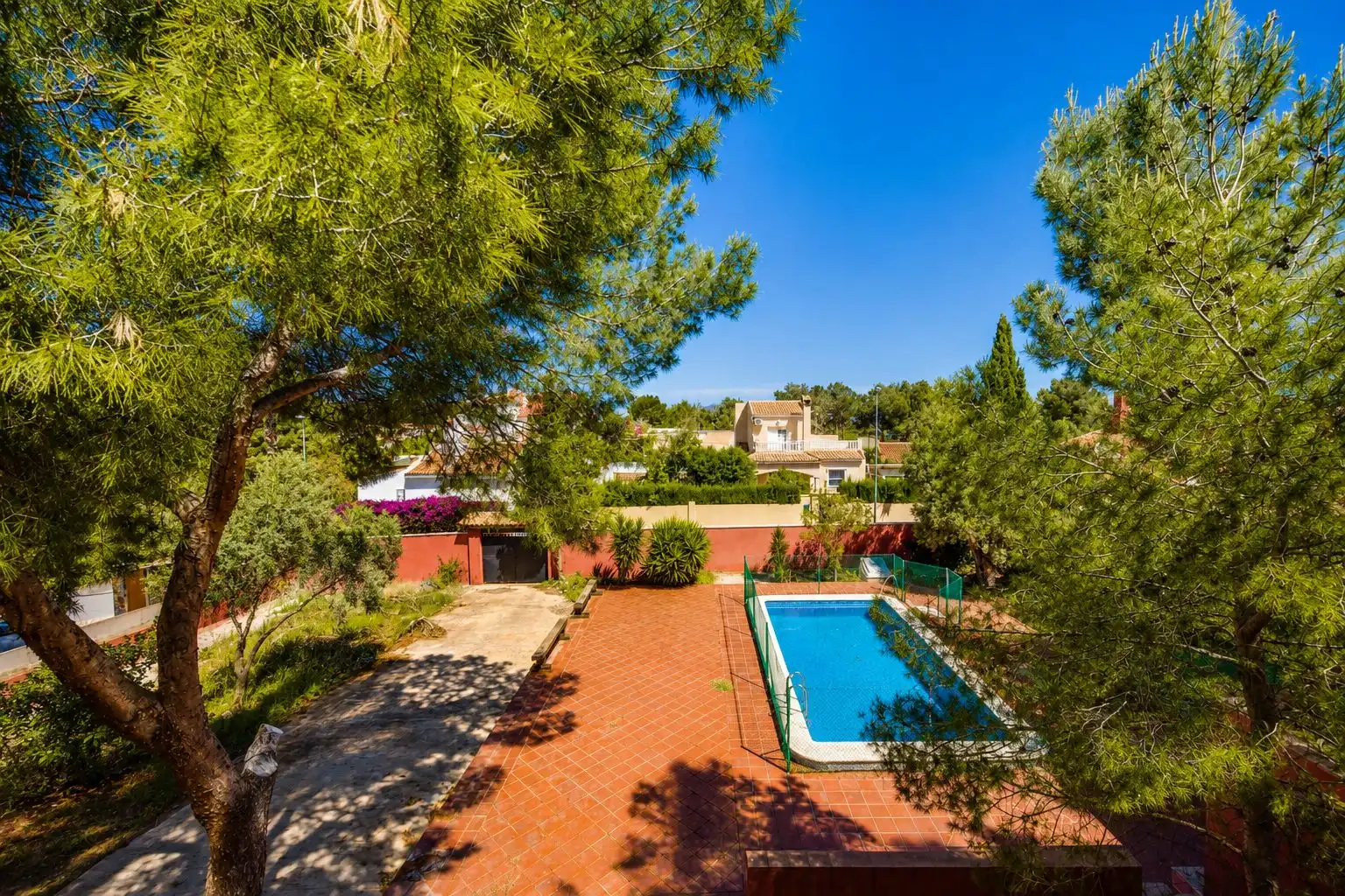 Villa mit Pool zum Verkauf in Calle ESTOCOLMO-CIUDAD COMUNICA, imagen 8