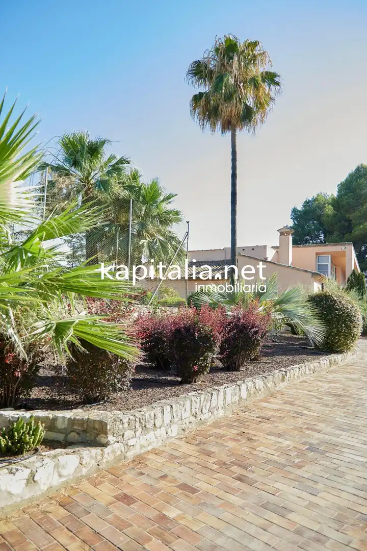 Jardí de Casa o xalet en venda en Ontinyent amb Calefacció, Jardí privat i Traster