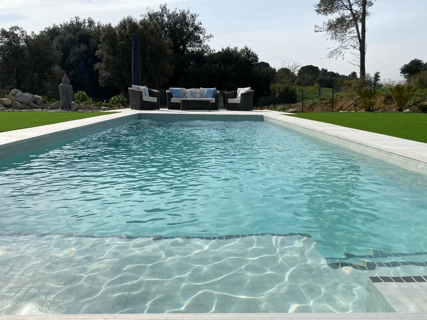 Piscina de Casa o chalet en venta en Navata con Aire acondicionado, Calefacción y Jardín privado