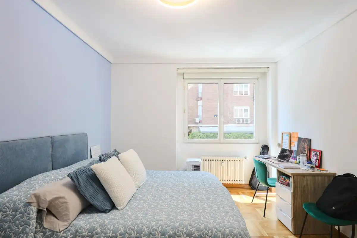 Schlafzimmer von Wohnung zum Verkauf in Madrid mit Klimaanlage, Heizung und Privatgarten