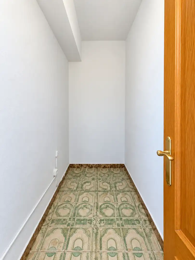 Flat for sale in Benicalap