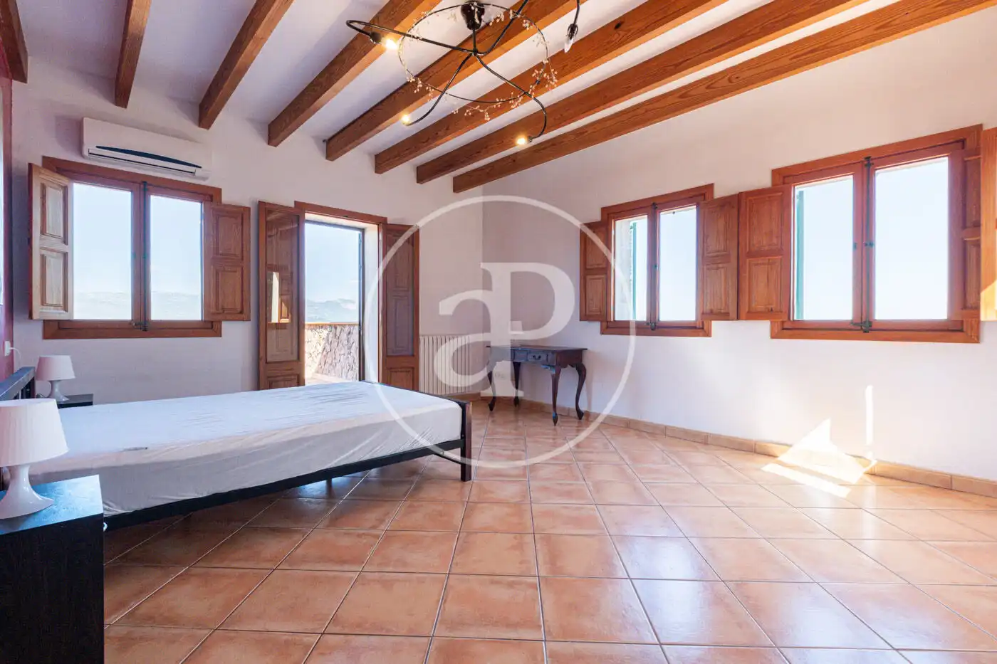 Habitación de Casa o chalet de alquiler en Santa Eugènia con Calefacción, Jardín privado y Terraza