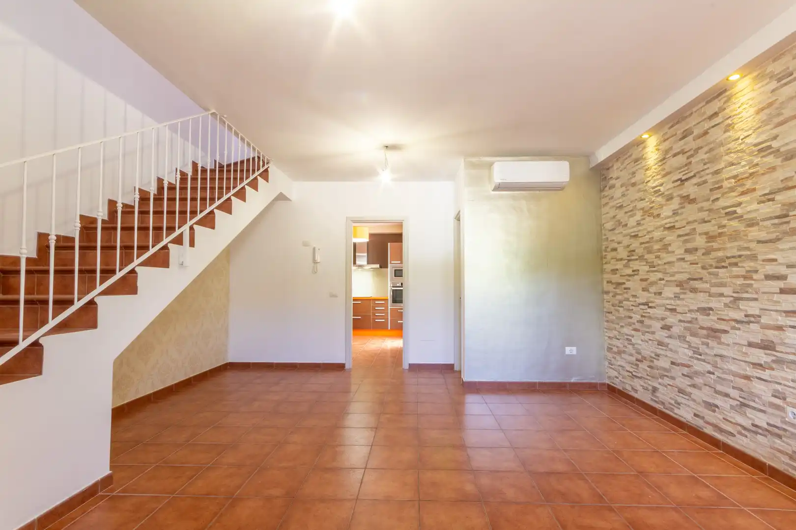 Casa amb terrassa en venda a Calle Amagro, imagen 4