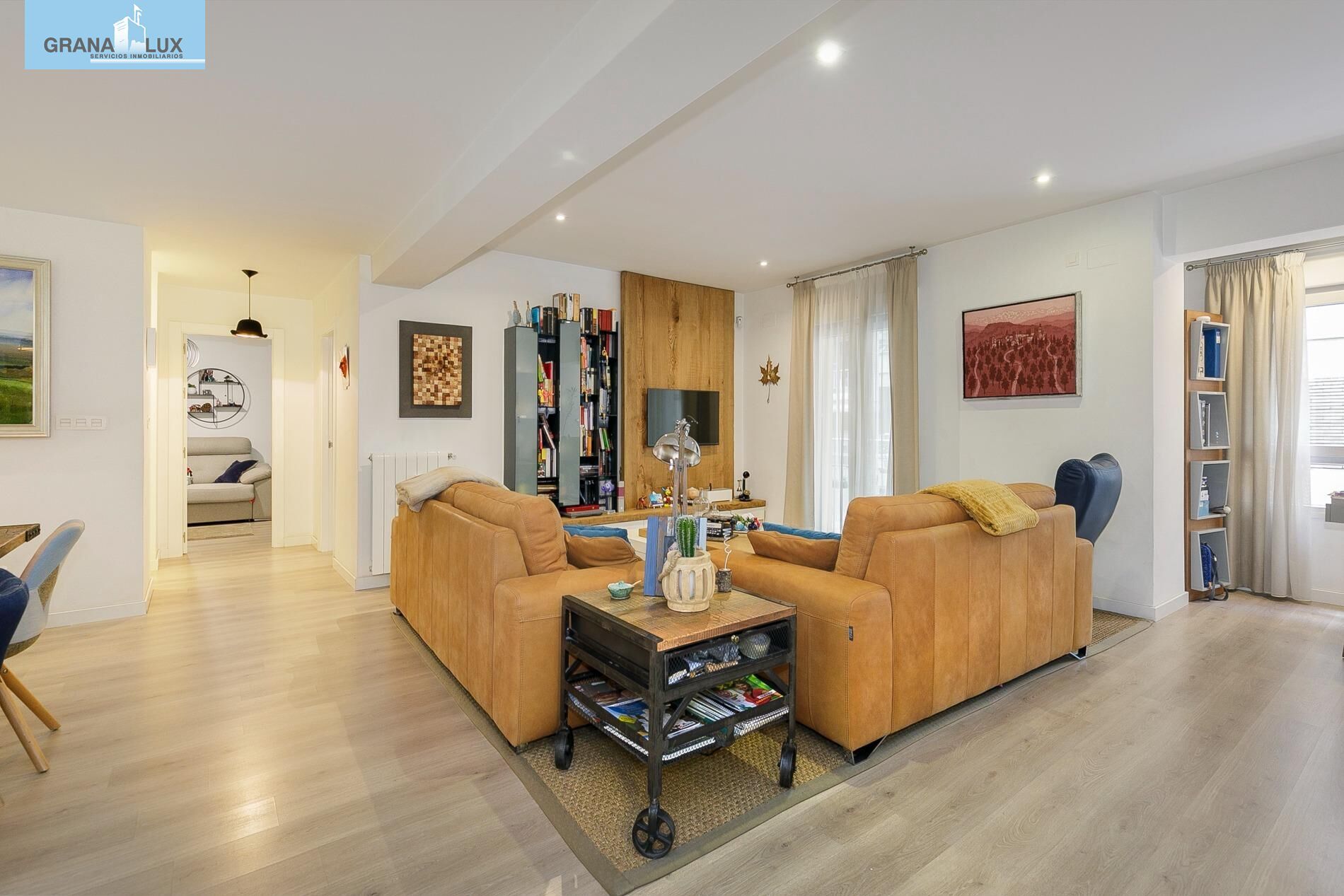 Sala de estar de Piso en venta en  Granada Capital con Calefacción, Terraza y Balcón