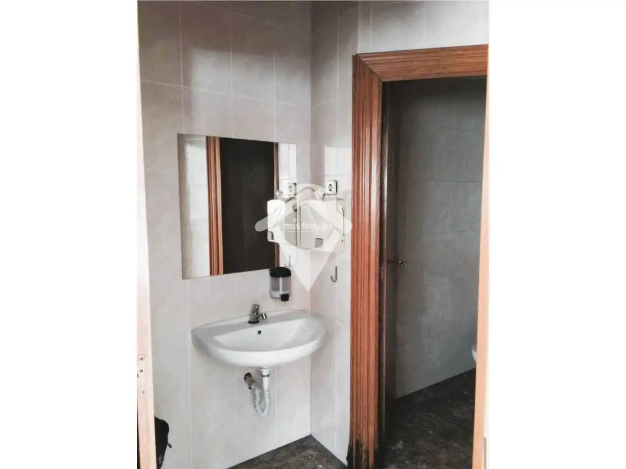 Bathroom of Commercial properties for sale in Terrassa
