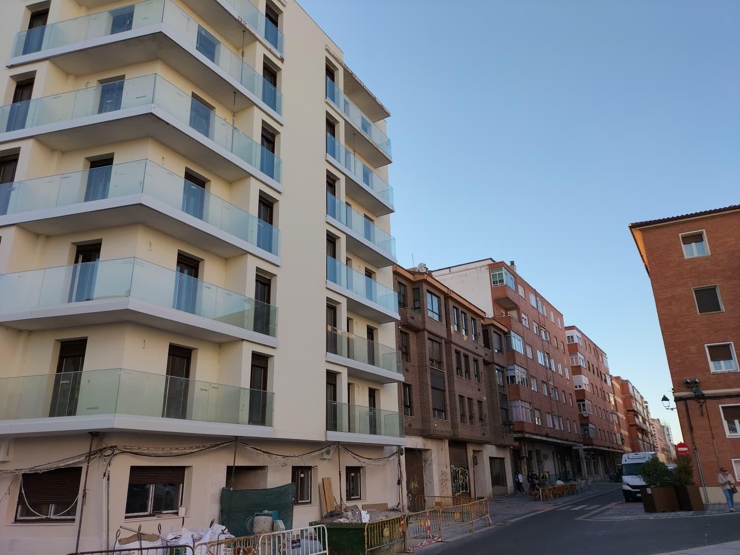 Vista exterior de Piso en venta en Palencia Capital con Terraza