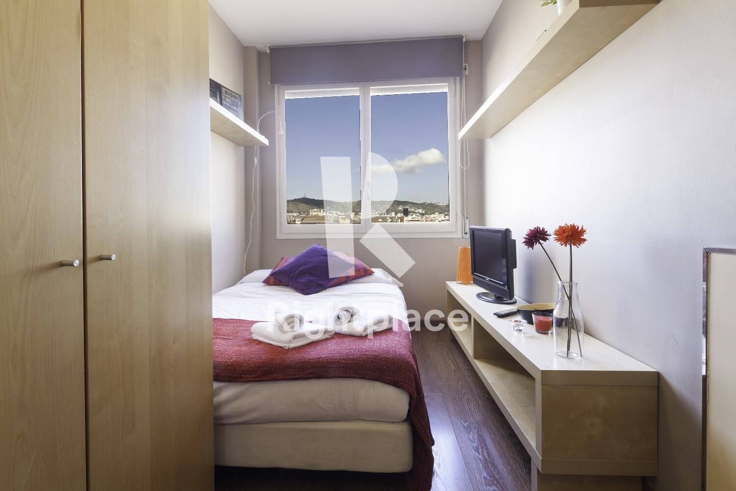 Study to rent in Hostafrancs