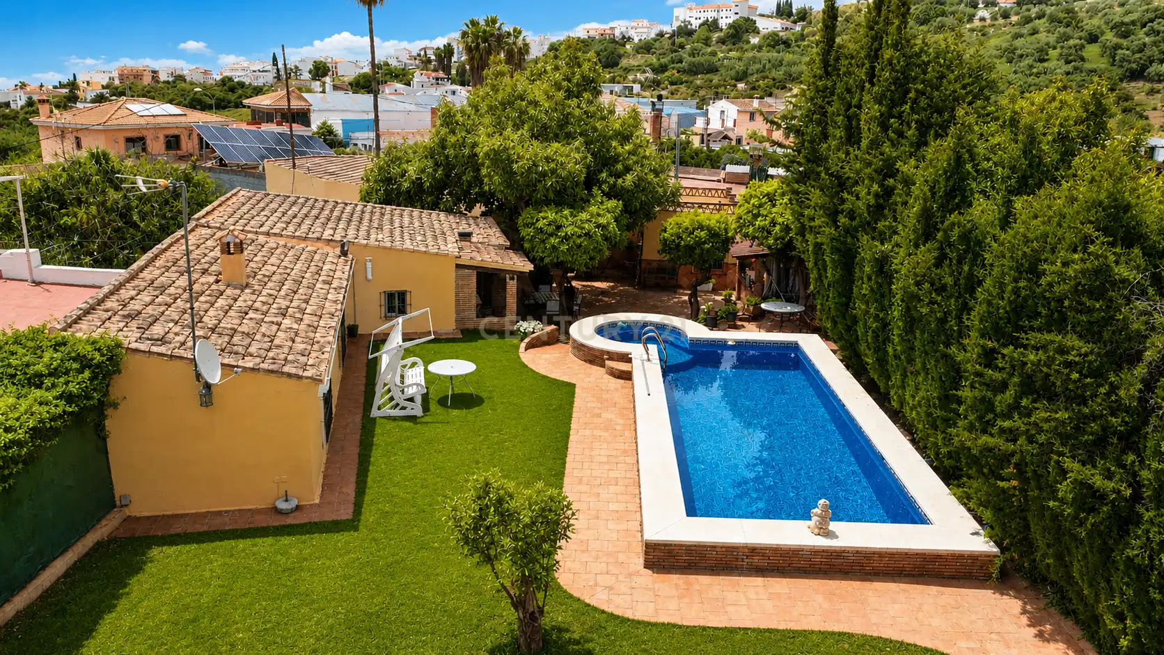 Piscina de Casa o chalet en venta en Alhaurín El Grande con Jardín privado, Trastero y Piscina