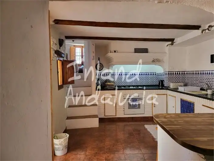 Cuina de Finca rústica en venda en Villanueva de Algaidas amb Terrassa i Piscina