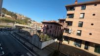 Vista exterior de Pis en venda en Zumaia amb Calefacció, Terrassa i Traster