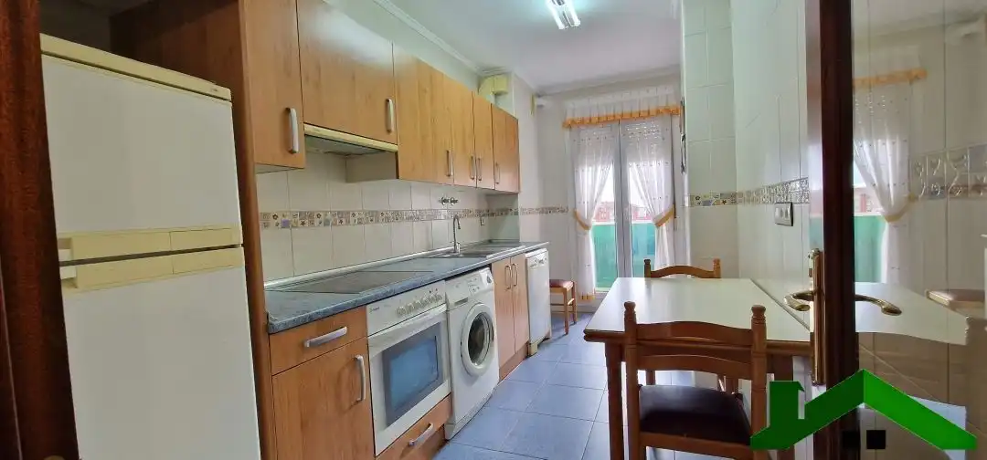 Piso en venta en Calle Los Caserios, Centro