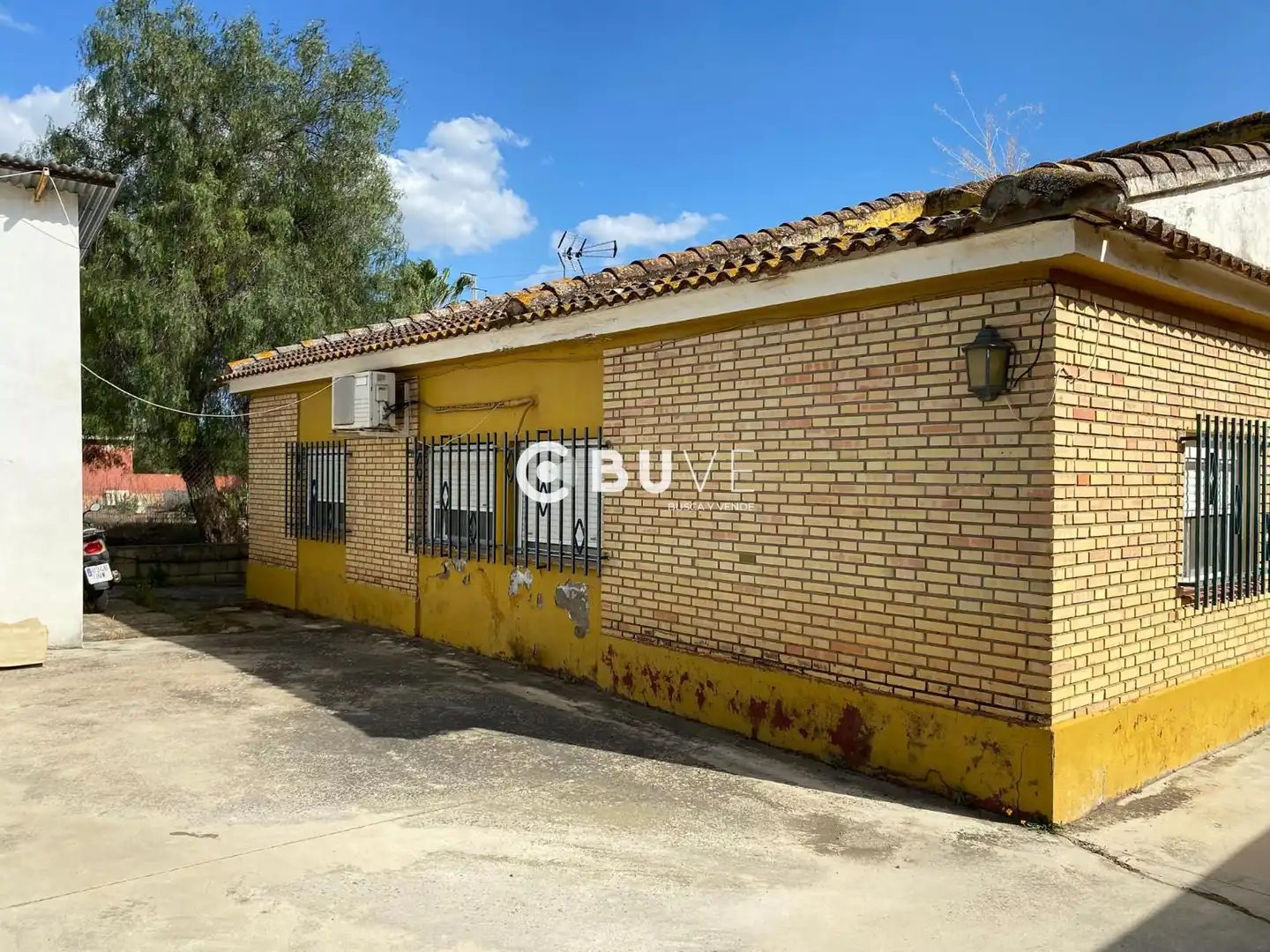 Vista exterior de Casa o chalet en venta en Carmona con Aire acondicionado, Calefacción y Terraza