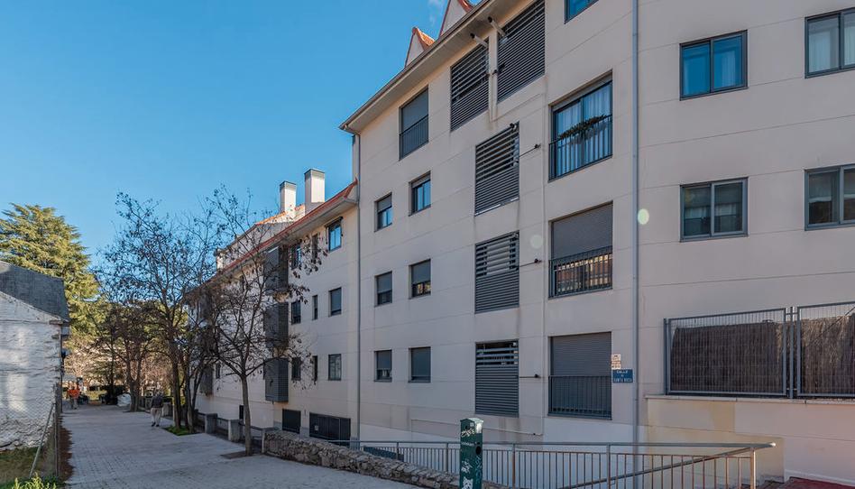 Photo 1 of Flat for sale in C/ Plaza de la Estación                    -  Res , Jardín de los Reyes - Parque Real, Madrid