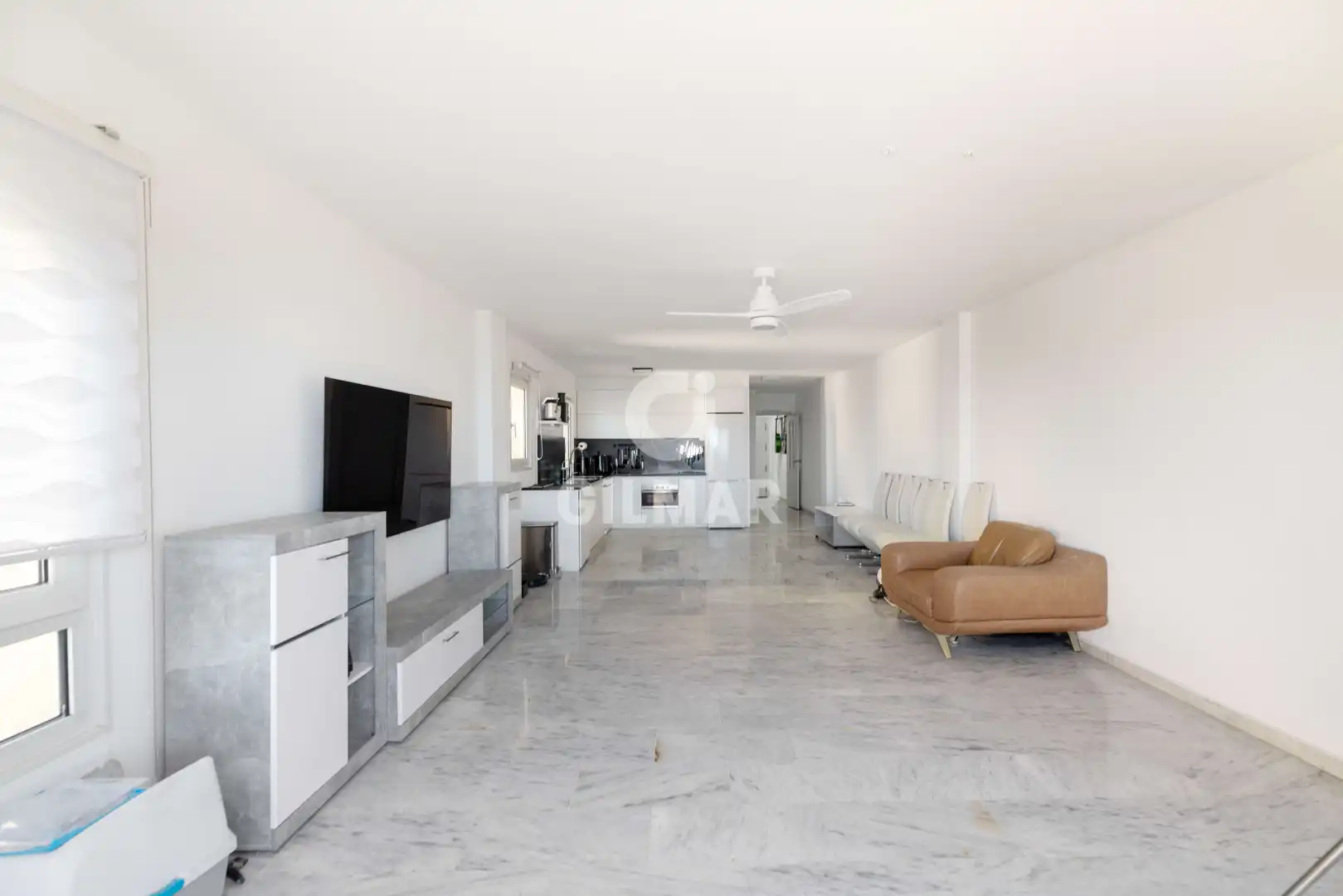 Wohnzimmer von Wohnung zum Verkauf in Benalmádena mit Heizung, Privatgarten und Abstellraum