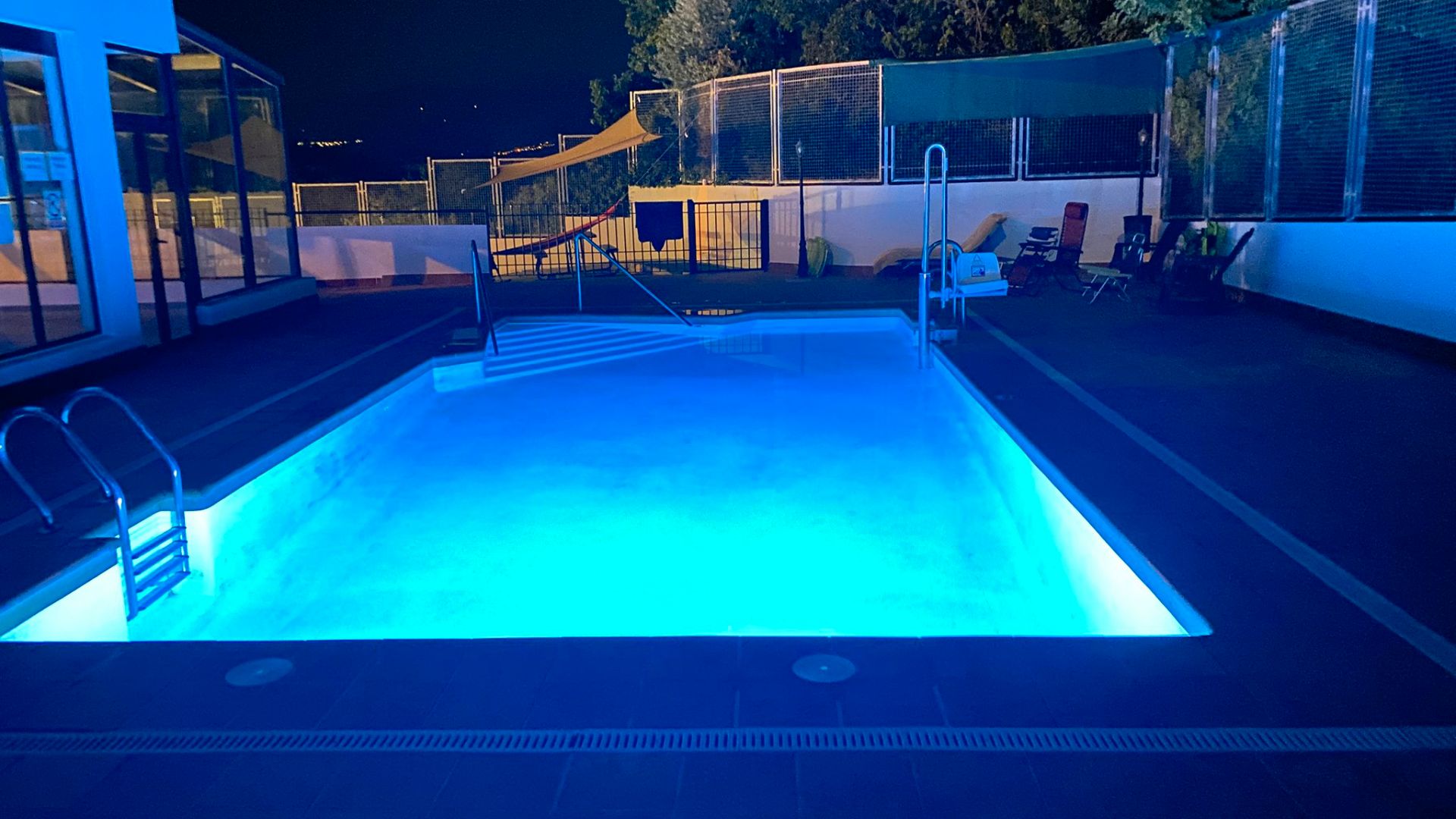 Piscina de Pis de lloguer en Alcolea amb Calefacció, Terrassa i Moblat