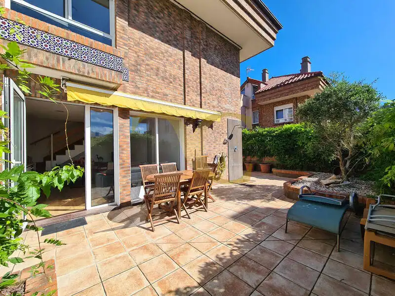 Terrassa de Casa o xalet en venda en Ribadesella amb Calefacció i Terrassa