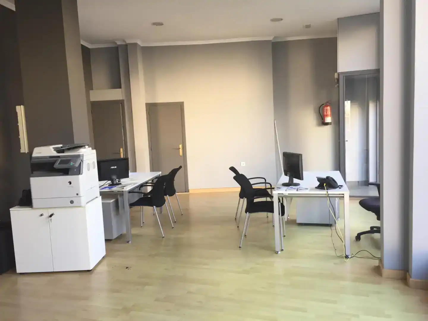 Local de lloguer en Betanzos amb Aire condicionat