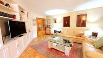 Living room of Flat for sale in  Madrid Capital  with Community pool