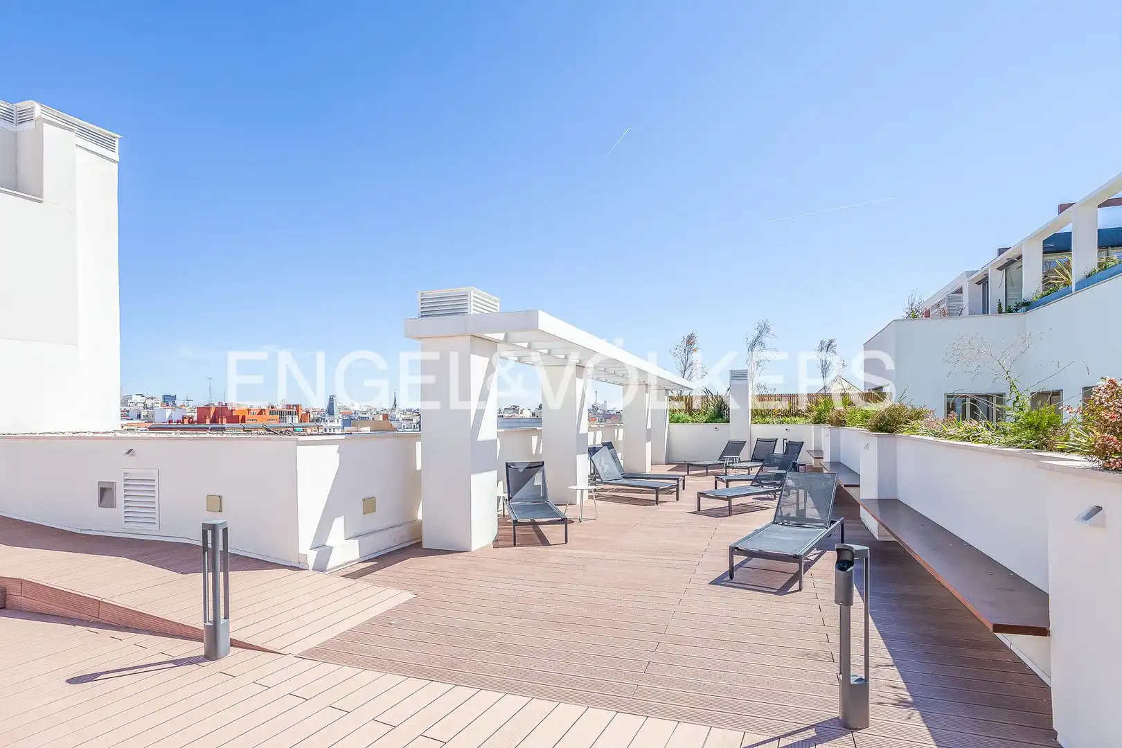 Terraza de Piso de alquiler en Madrid con Aire acondicionado, Calefacción y Piscina