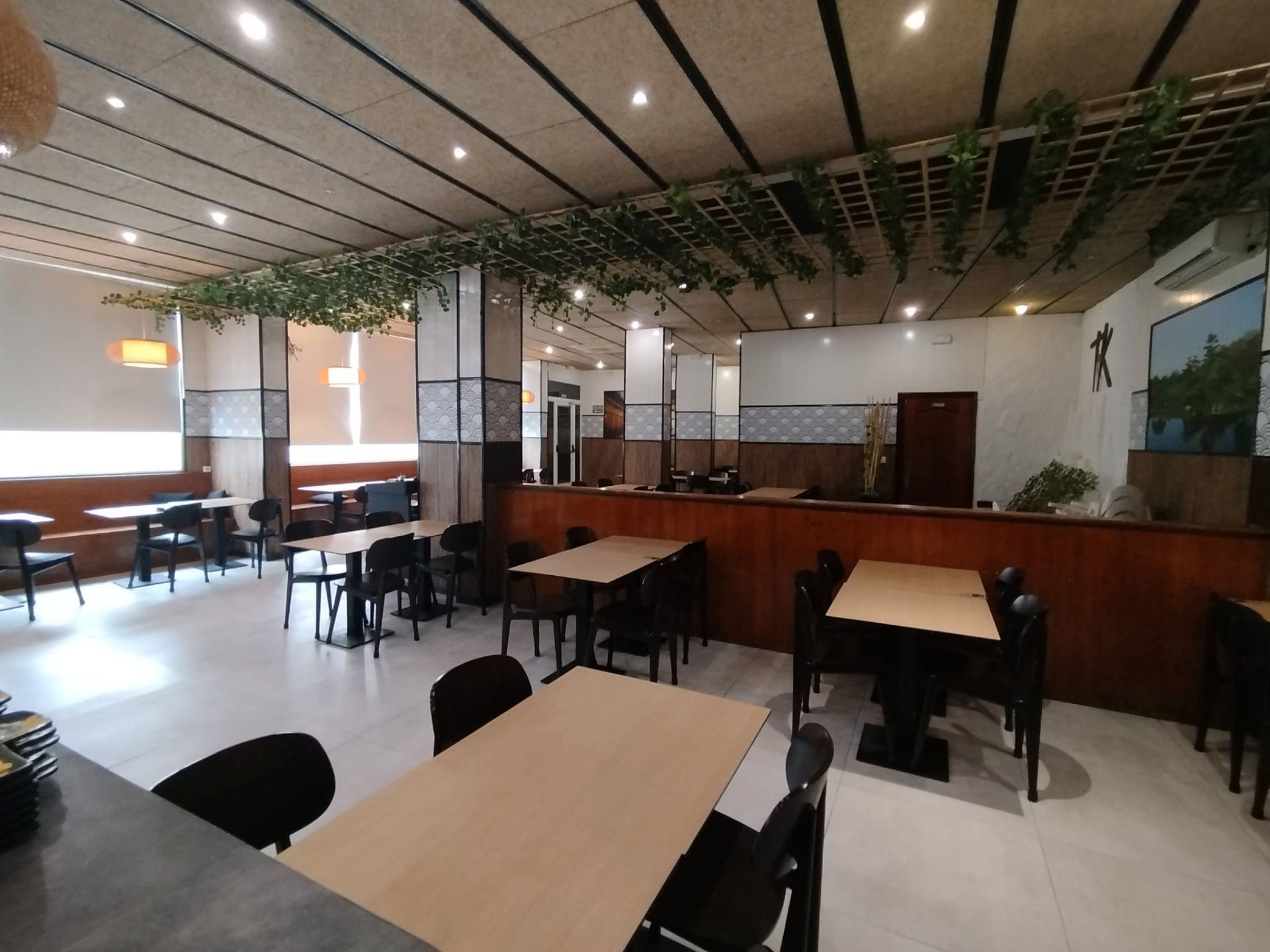Premises for sale in Badalona  with Air Conditioner, Furnished and Alarm