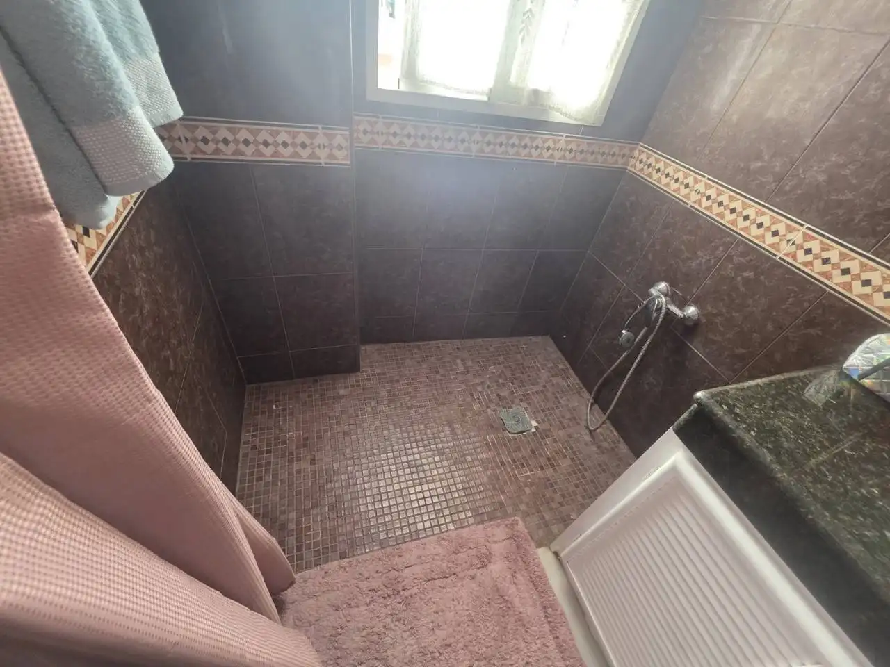 Bathroom of Houses for sale in Chiclana de la Frontera  with Air Conditioner and Terrace