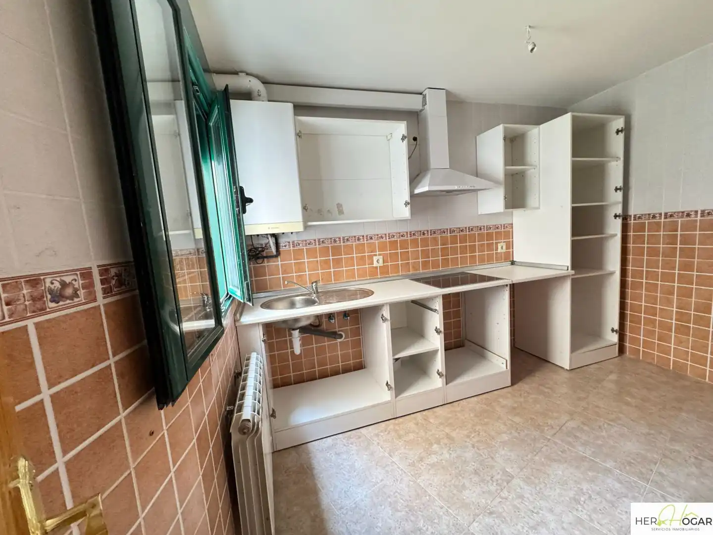 Kitchen of Flat for sale in Alameda de la Sagra  with Heating