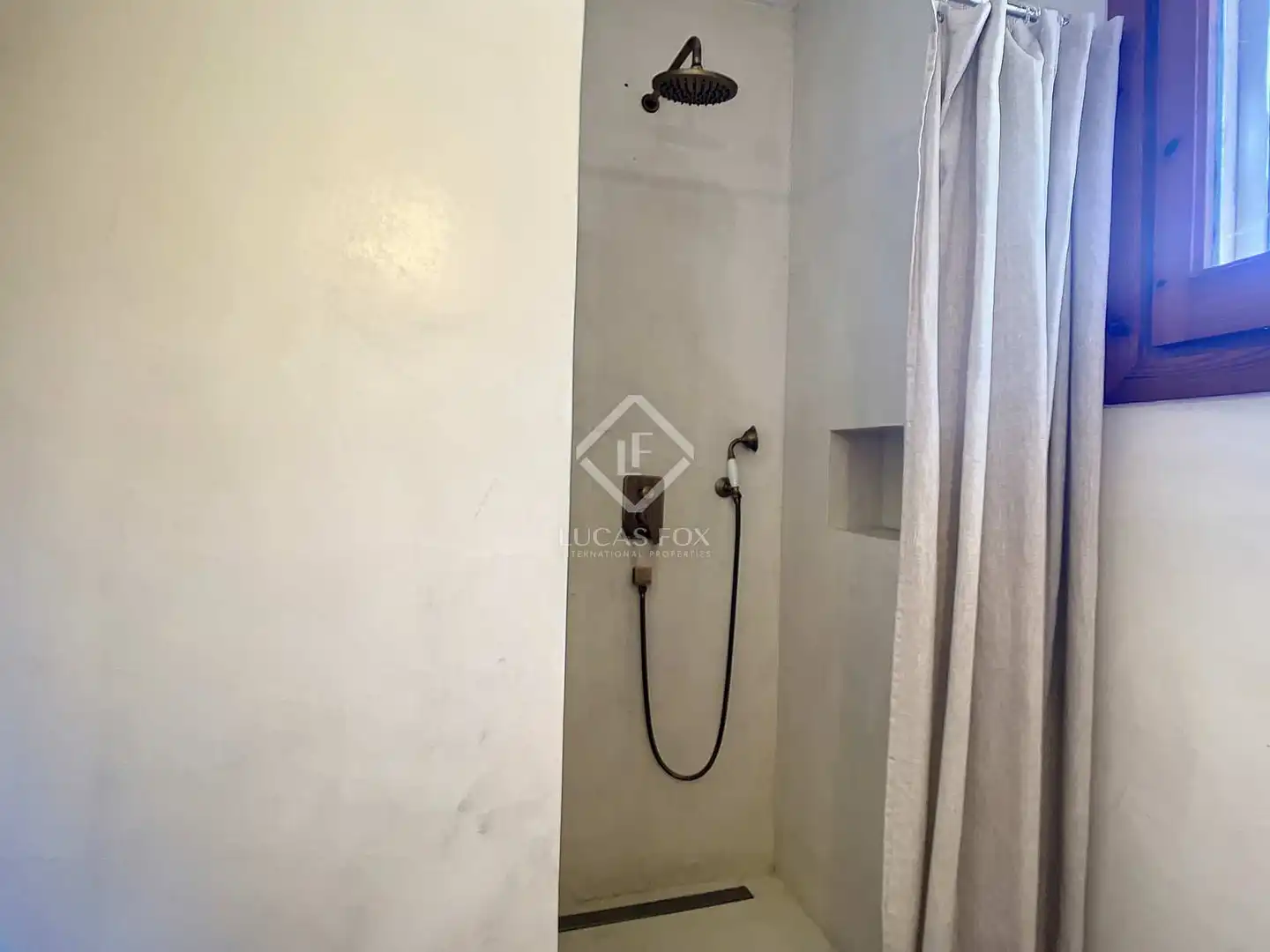 Badezimmer von Haus oder Chalet zur Miete in Alaior mit Klimaanlage, Heizung und Privatgarten