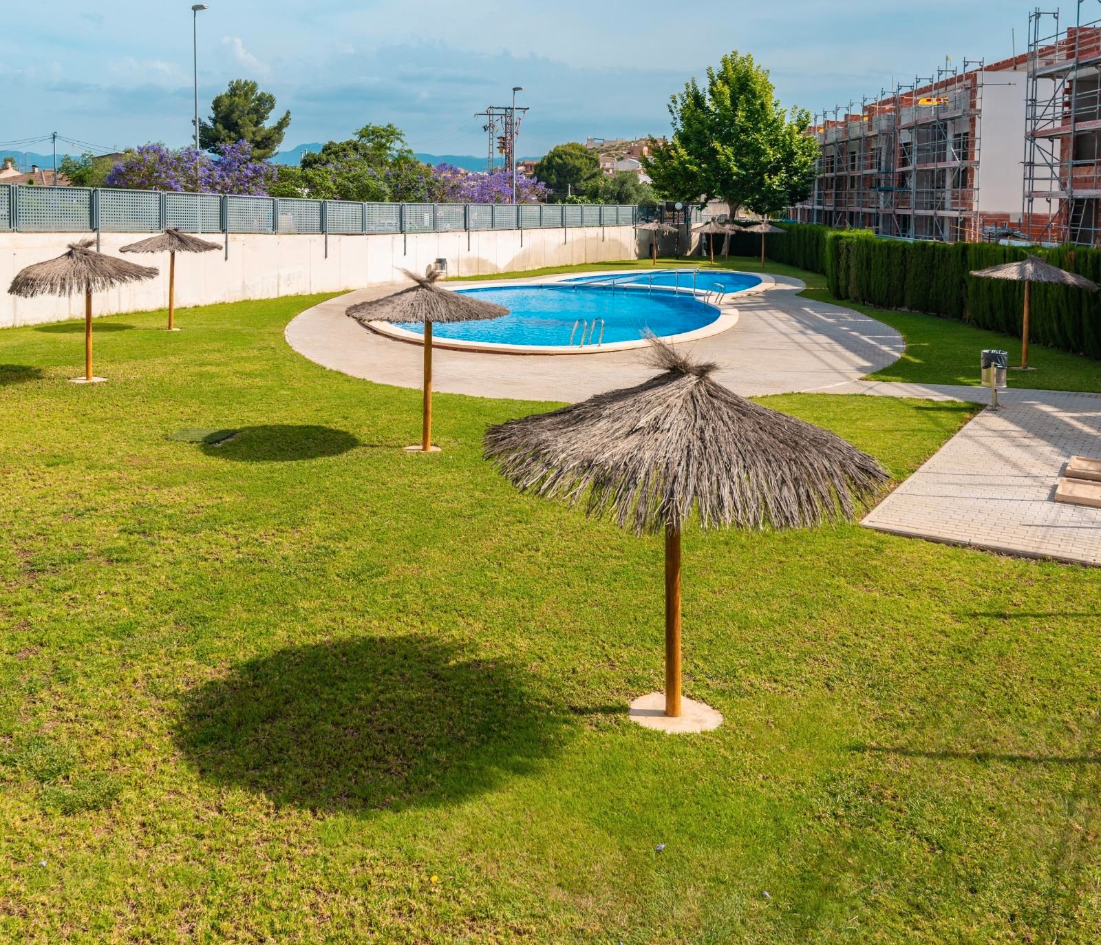 Piscina de Apartament en venda en  Murcia Capital amb Aire condicionat, Calefacció i Jardí privat