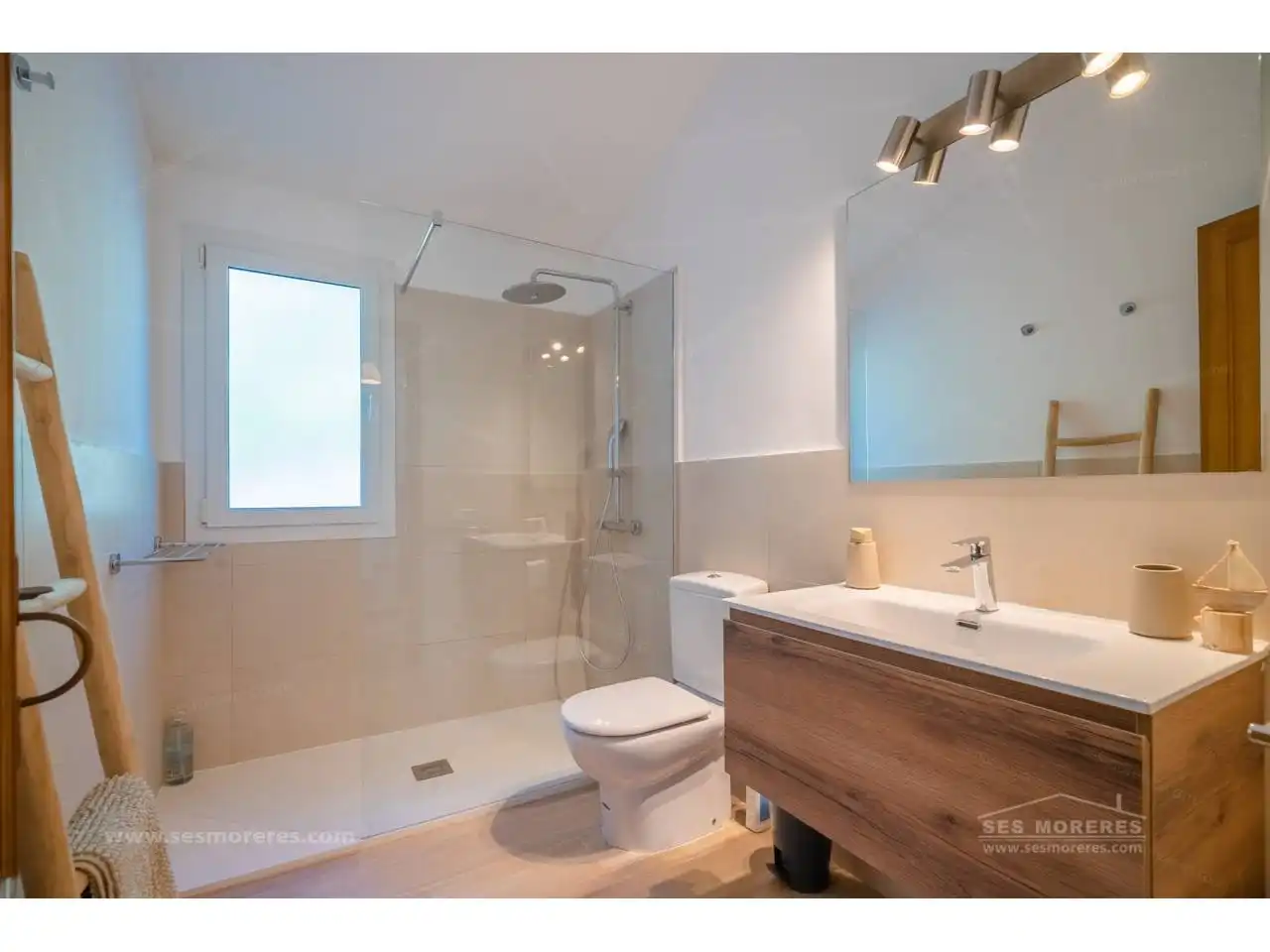 Bathroom of Houses for sale in Es Mercadal  with Air Conditioner, Private garden and Terrace